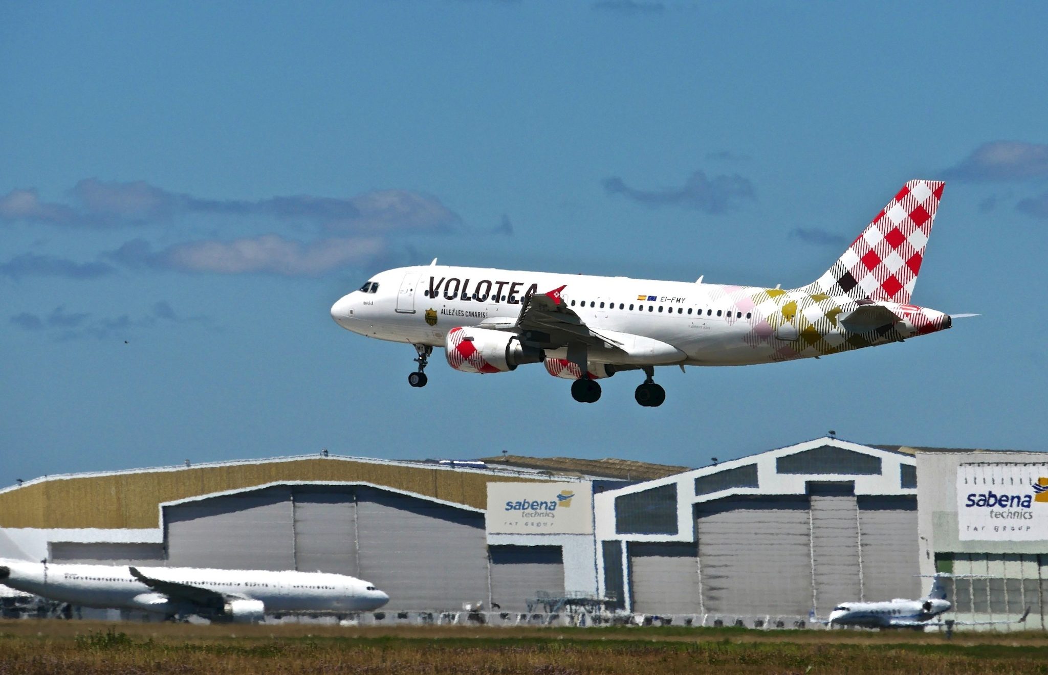 /// Volotea se renforce à Bordeaux avec un 3e A320 et 4 nouvelles lignes