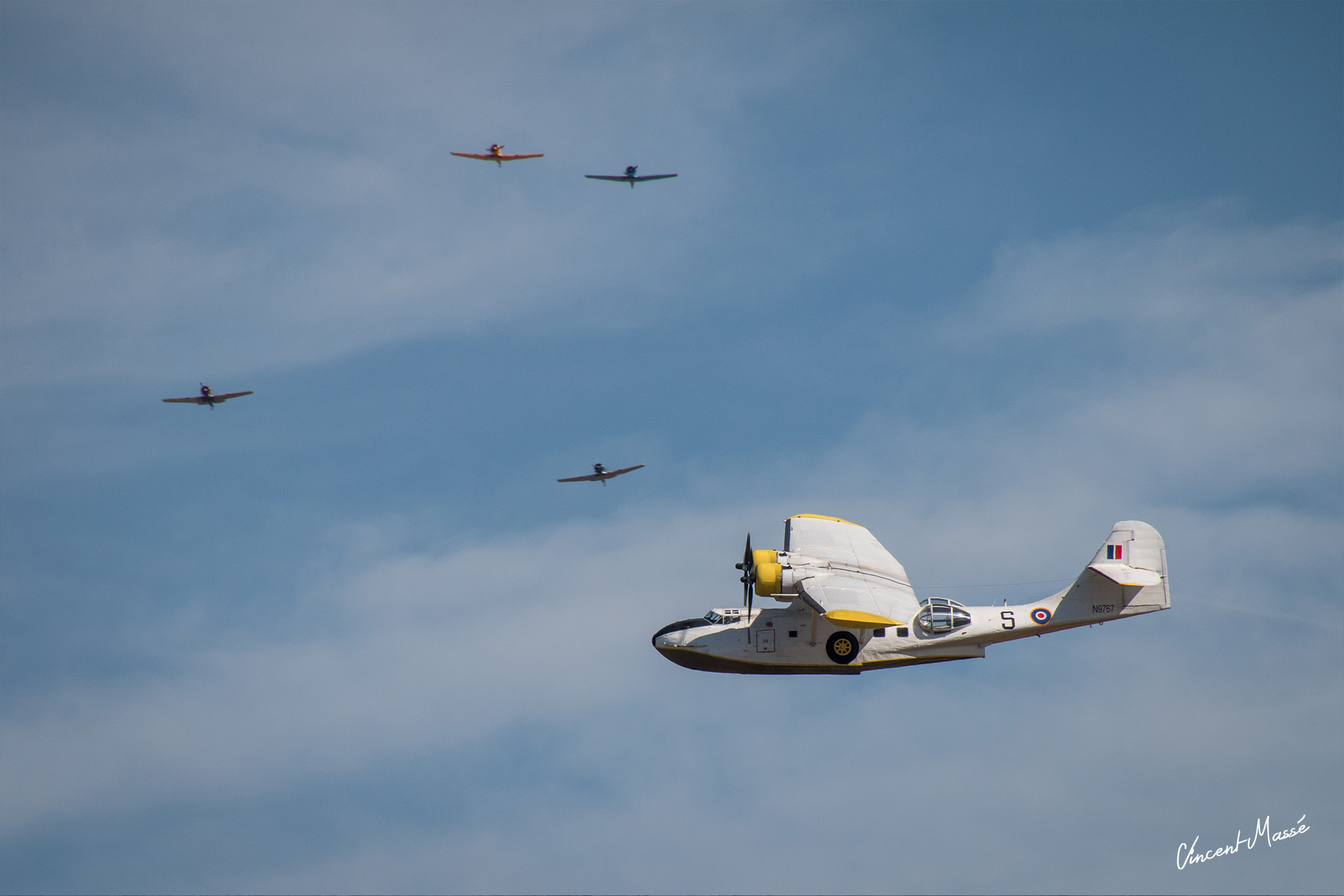 Consolidated PBY Catalina et 4 North Américan T6
